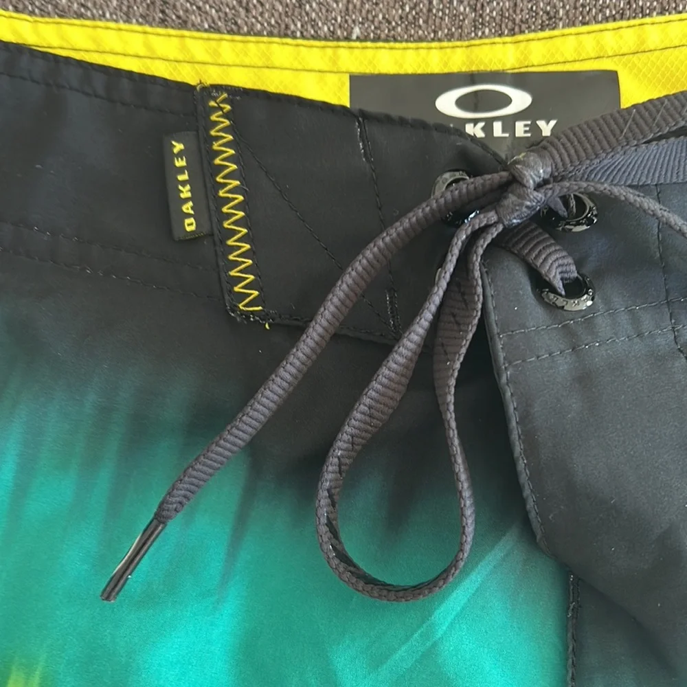 Oakley Men’s Board Shorts